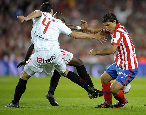 层防线而屡 层防线而屡