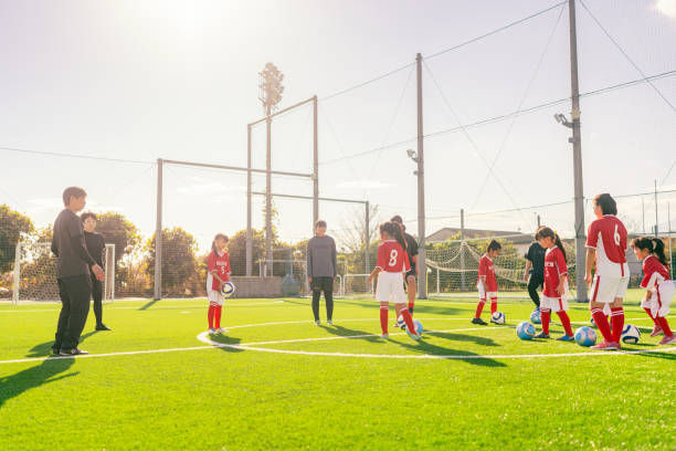 演帽子戏法 演帽子戏法